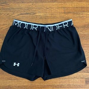 Under armour shorts size small
